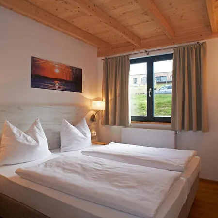 Ferienhaus Fur Bis Zu 4 Personen Zur Seeseite - #125051 *